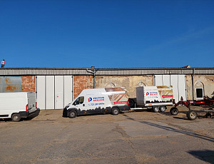 Zateplení stropu haly pomocí foukané izolace